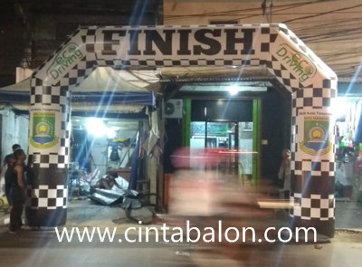 Balon Gate di Nias Selatan